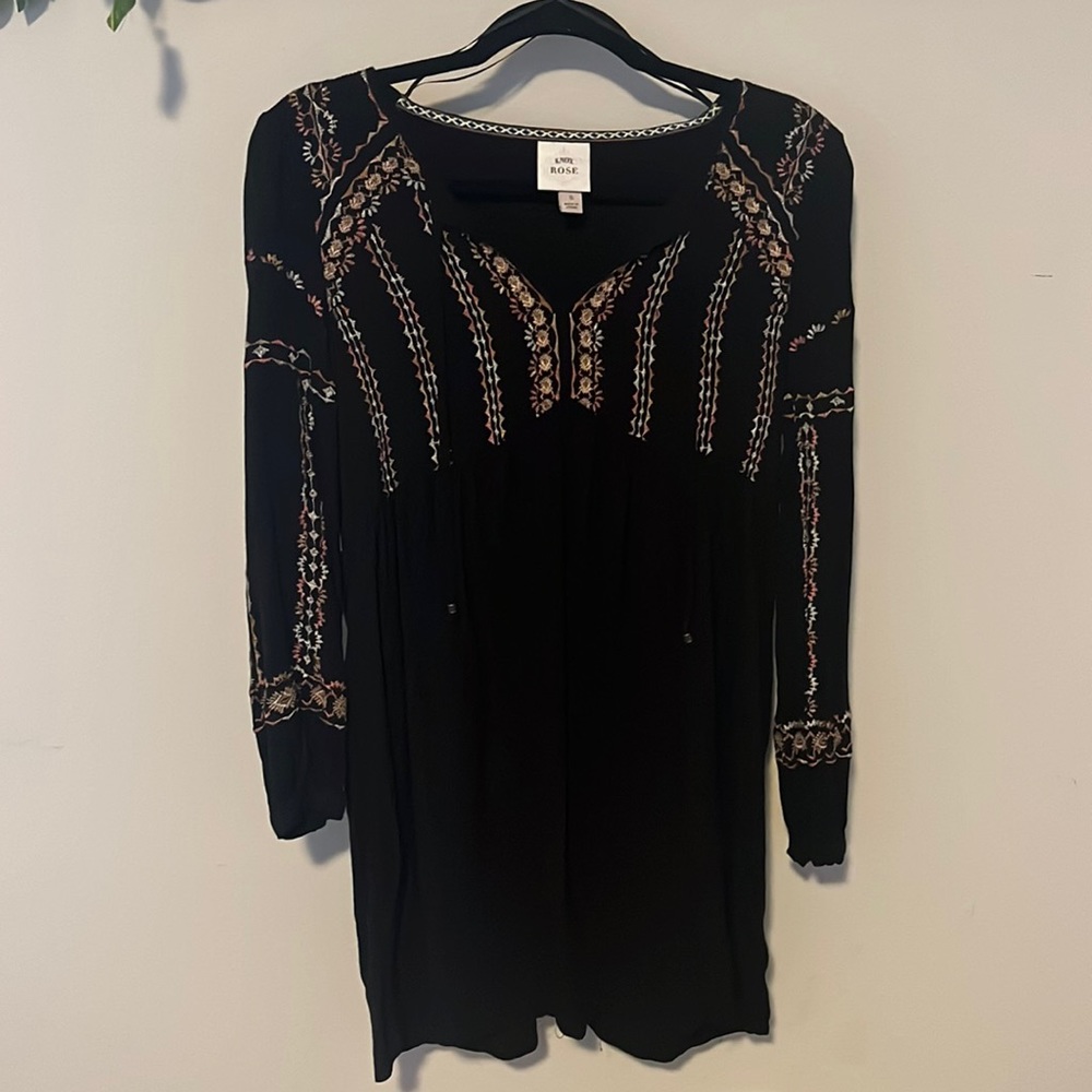 Like New Black Long Sleeve Dress